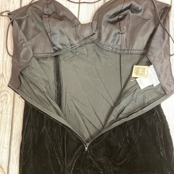 NWT Jessica McClintock Gunne Sax Vintage Black Velvet Spaghetti Strap Dress - Picture 15 of 16